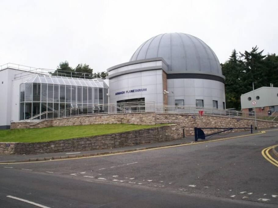 Dympna's Centre Apartment, Apartment Armagh